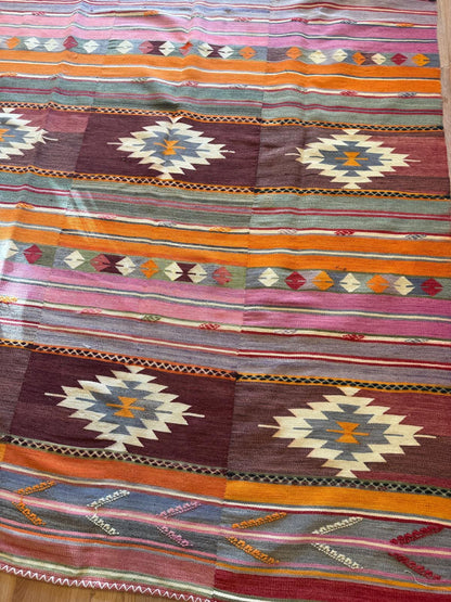 Turkish Kilim Rug 5'9" x 8'2"