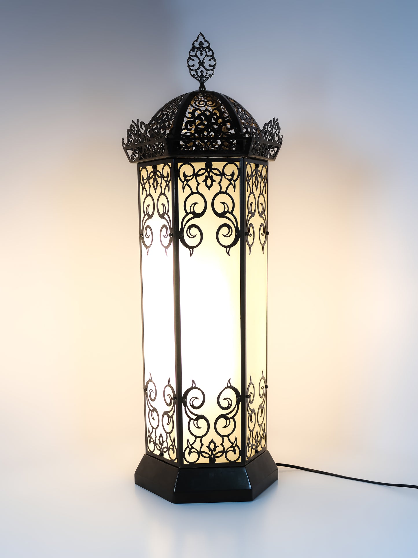 Moroccan Laser Cut Pattern Design Table Lamp
